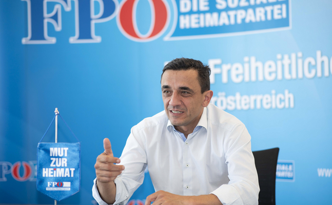 FPÖ-Klubobmann LAbg. Ing. Martin Huber präsentiert die Schwerpunkte der FPÖ für die bevorstehende Landtagssitzung