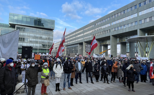 1.200 Landsleute demonstrieren für Freiheit & Demokratie