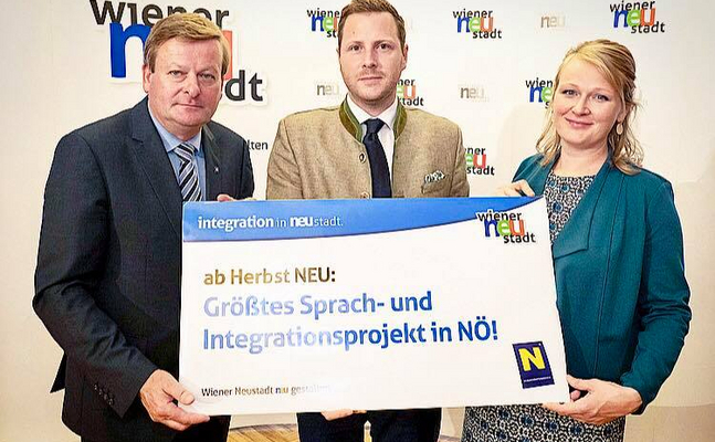 Landesrat Gottfried Waldhäusl und LAbg. Michael Schnedlitz präsentieren Niederösterreichs größtes Integrationsprojekt 