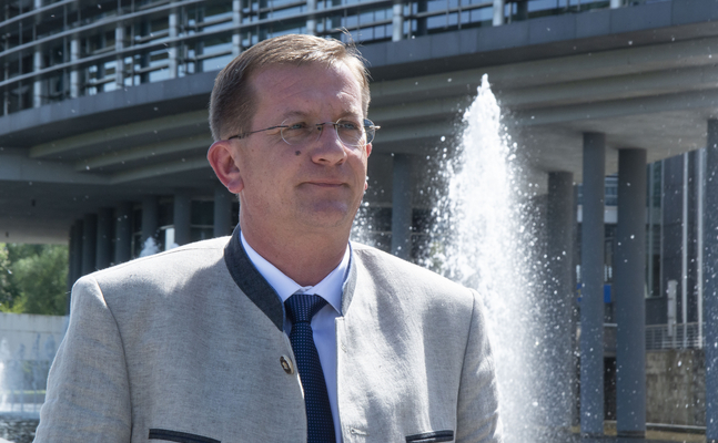 FPÖ-Kommunalsprecher Dieter Dorner fordert ÖVP-Skandalbürgermeister zum Rücktritt auf! 